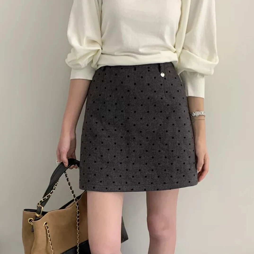 越野兔 灰色波点呢子裙