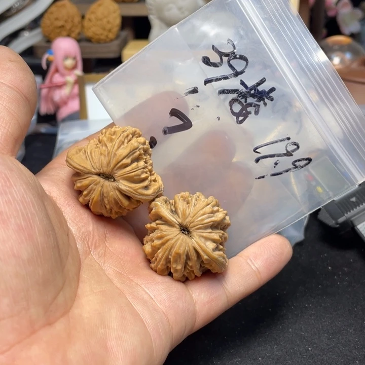 文玩核桃把件?*四座楼