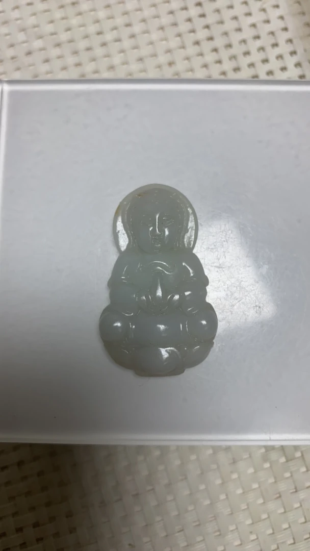 天然翡翠项链吊坠