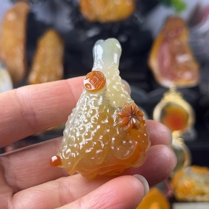 石英质玉（黄龙玉）未镶嵌手链