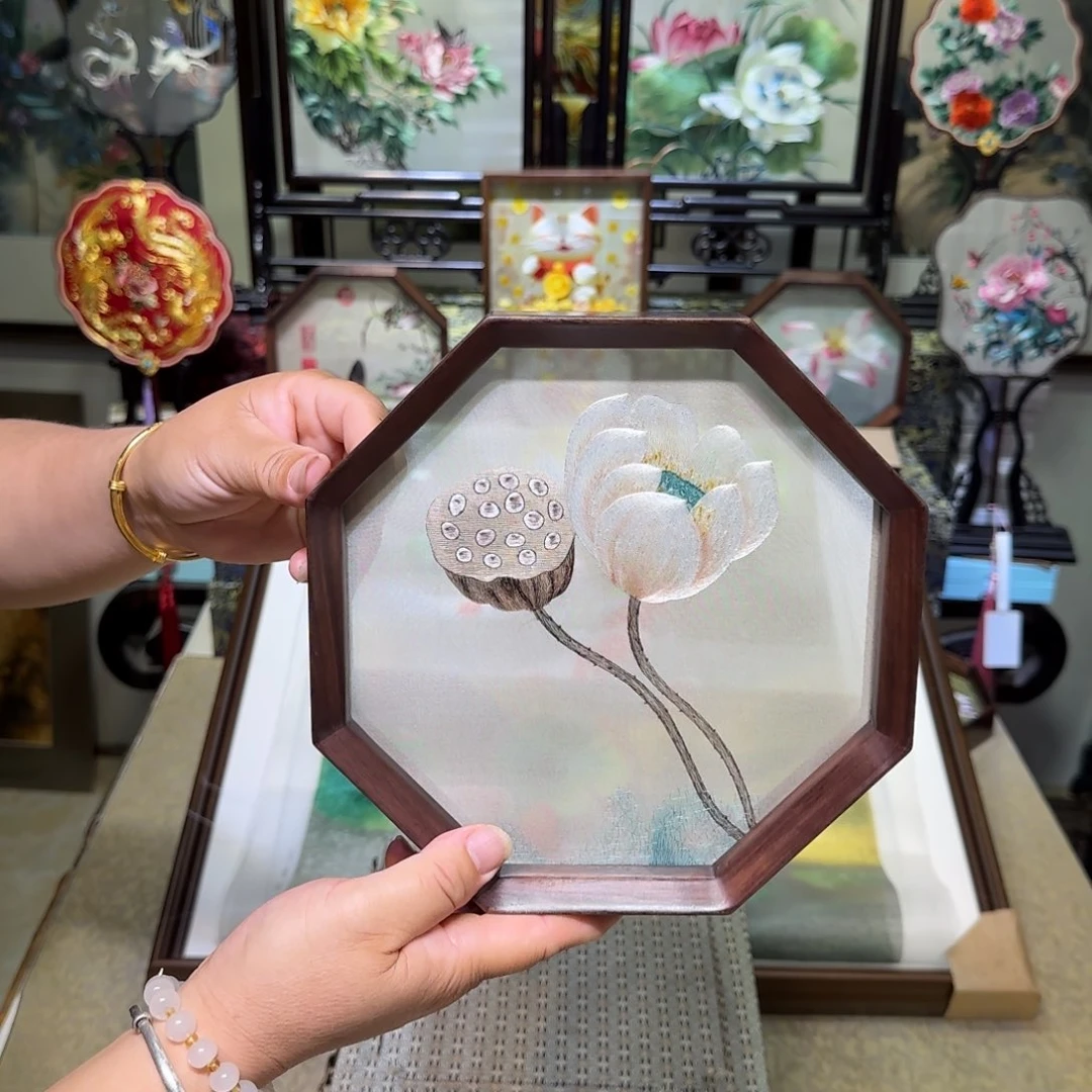 刺绣刺绣工艺精湛独特设计理念新颖