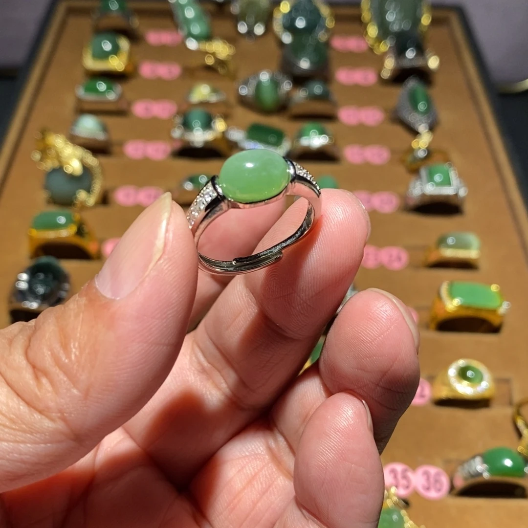 和田玉未镶嵌戒指