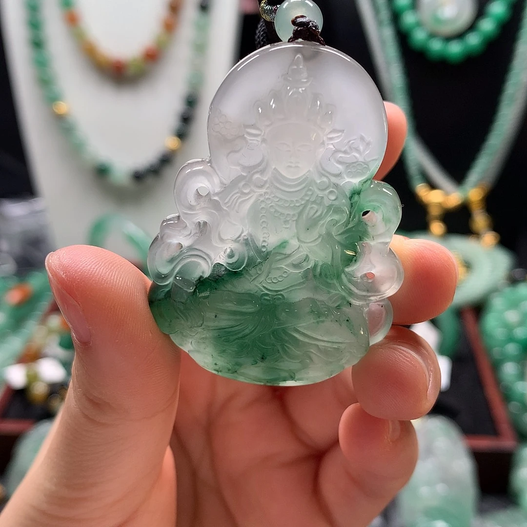 石英质玉未镶嵌吊坠