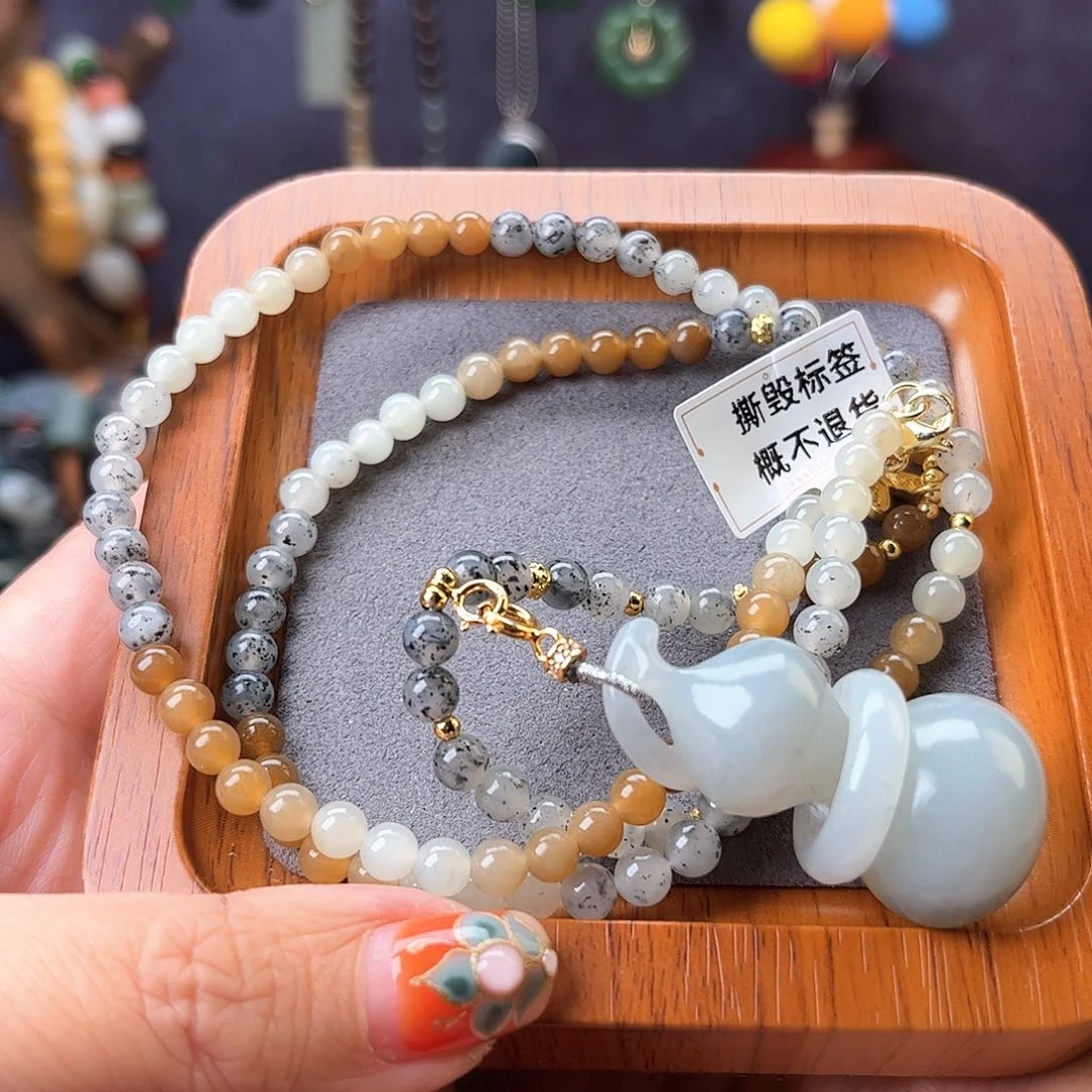 颈饰未镶嵌和田玉