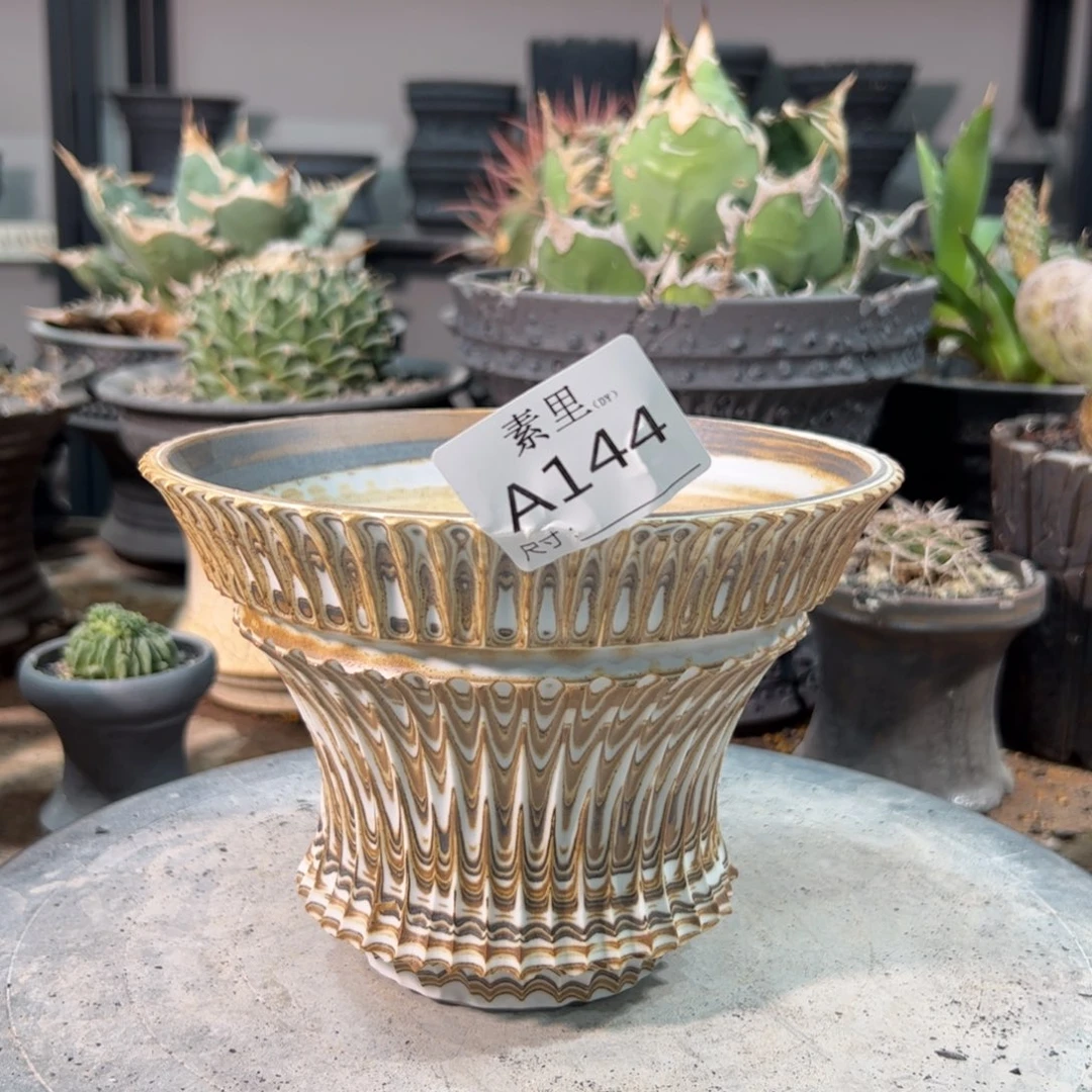 景德镇手工素里内口15.5高11.5瑕疵