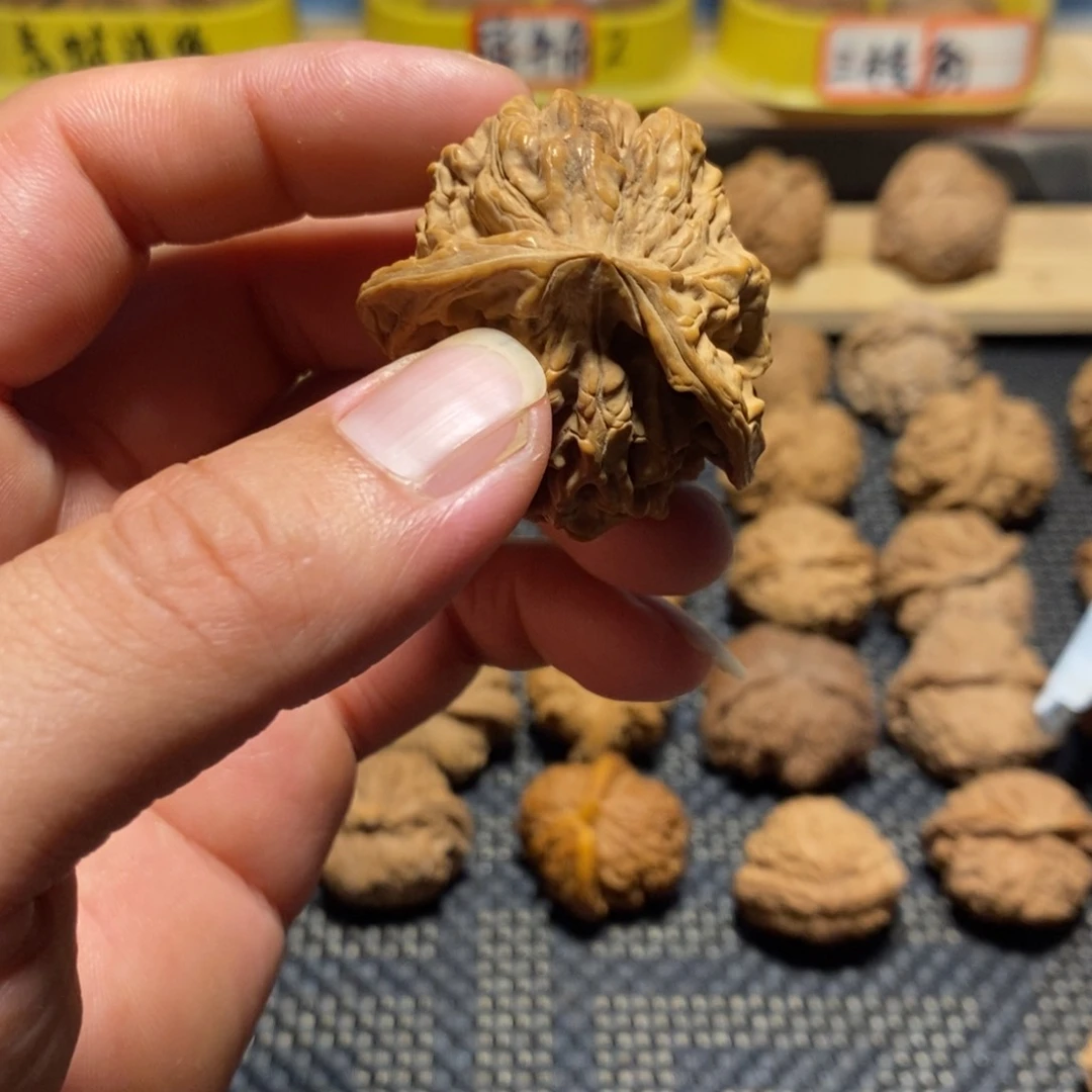 鹅***雪文玩核桃吊坠异形