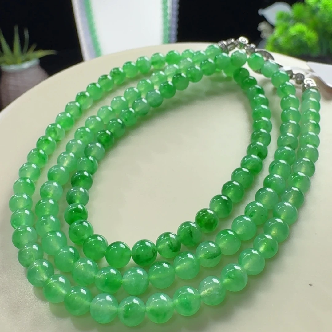 颈饰未镶嵌翡翠冰满色阳绿飘花项链卡4.6mm