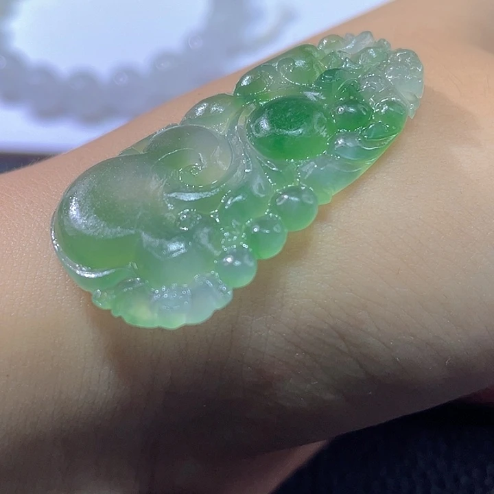 未镶嵌定制翡翠翡翠