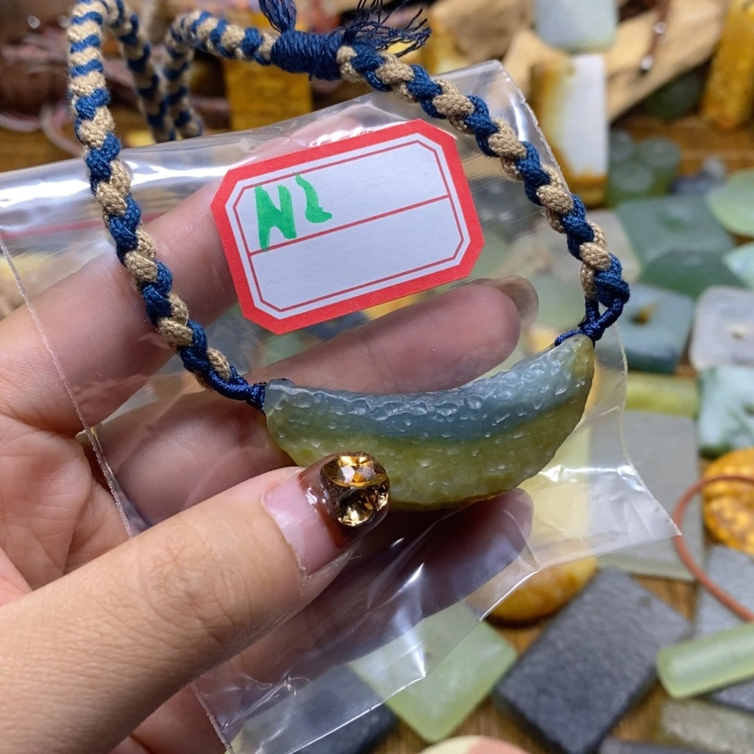 蛇纹石玉挂件未镶嵌谁****~