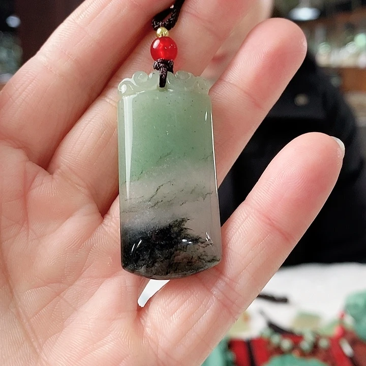 密玉（石英质玉）颈饰未镶嵌