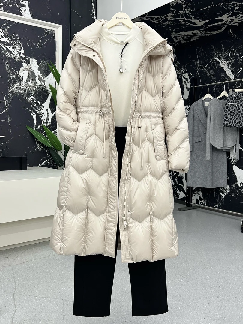 【籽言专属】连帽宽松时尚收腰羽绒服(2453R6668)