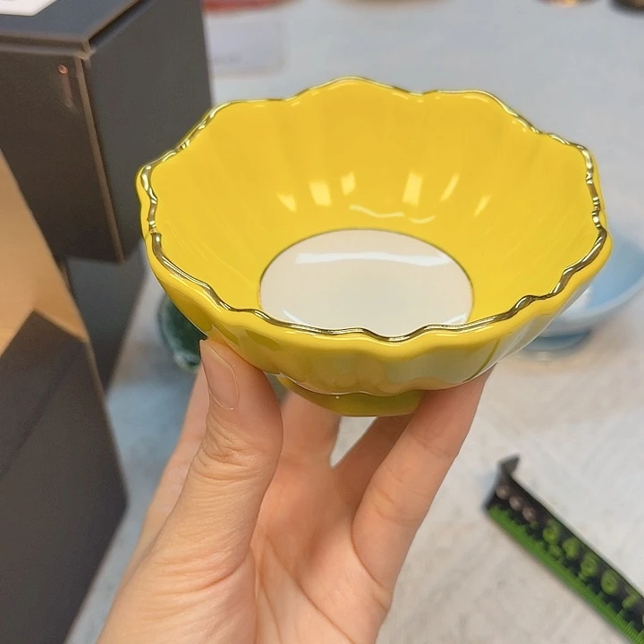 瓷片The first thing