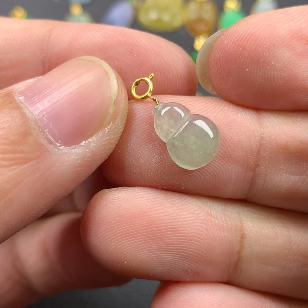 【闪购商品】颈饰18K金镶嵌翡翠翡翠