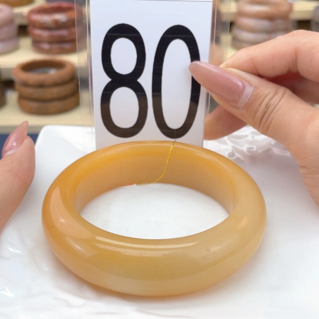 【闪购商品】石英质玉手镯未镶嵌