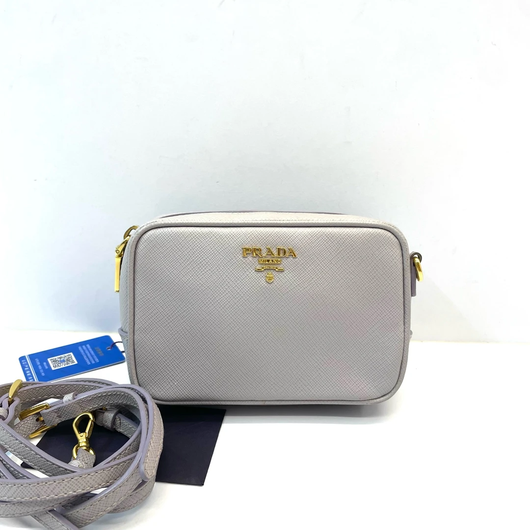 95新 Prada/普拉达 98新 相机盒子包 /单肩包