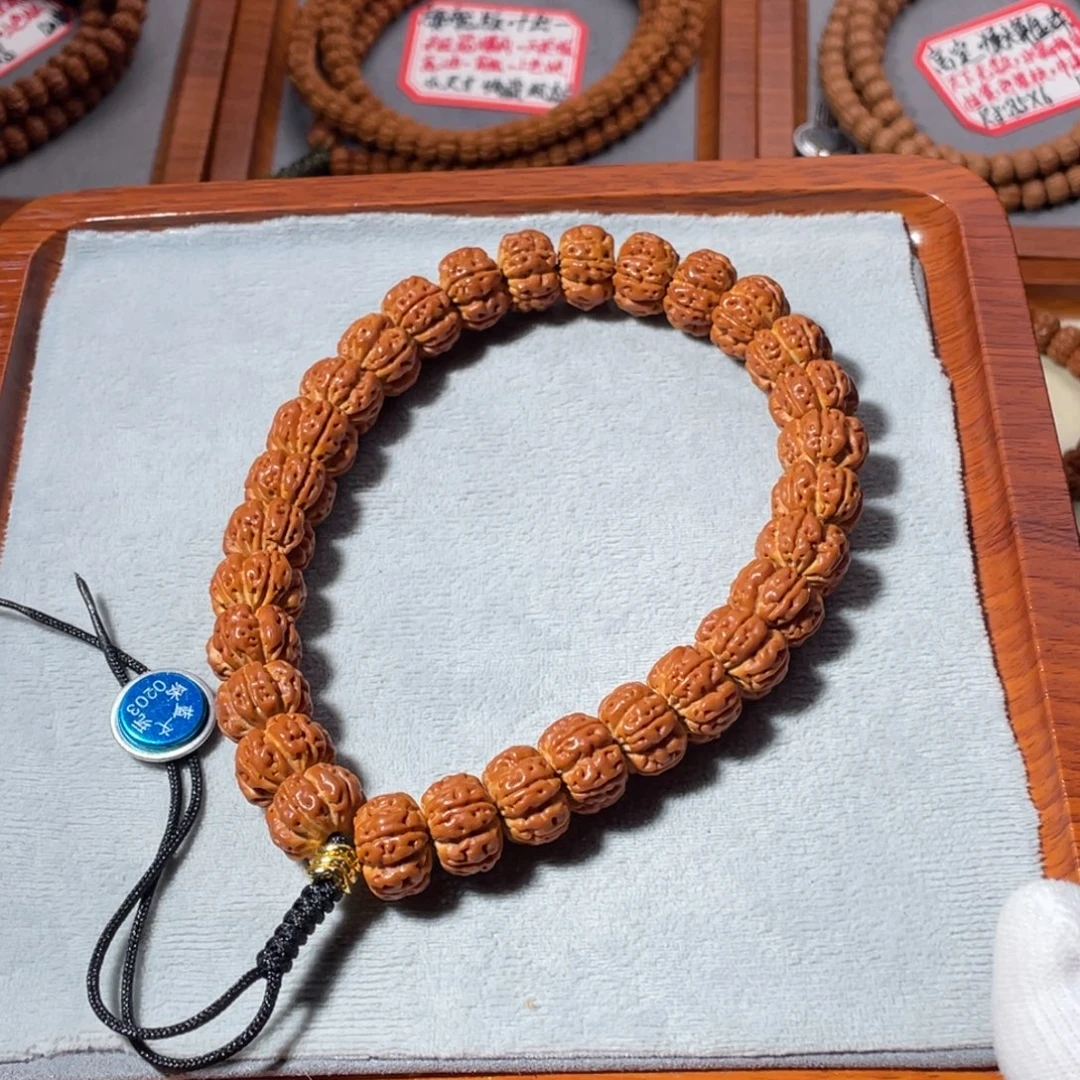 吊坠金刚菩提十出一泰森手持14+