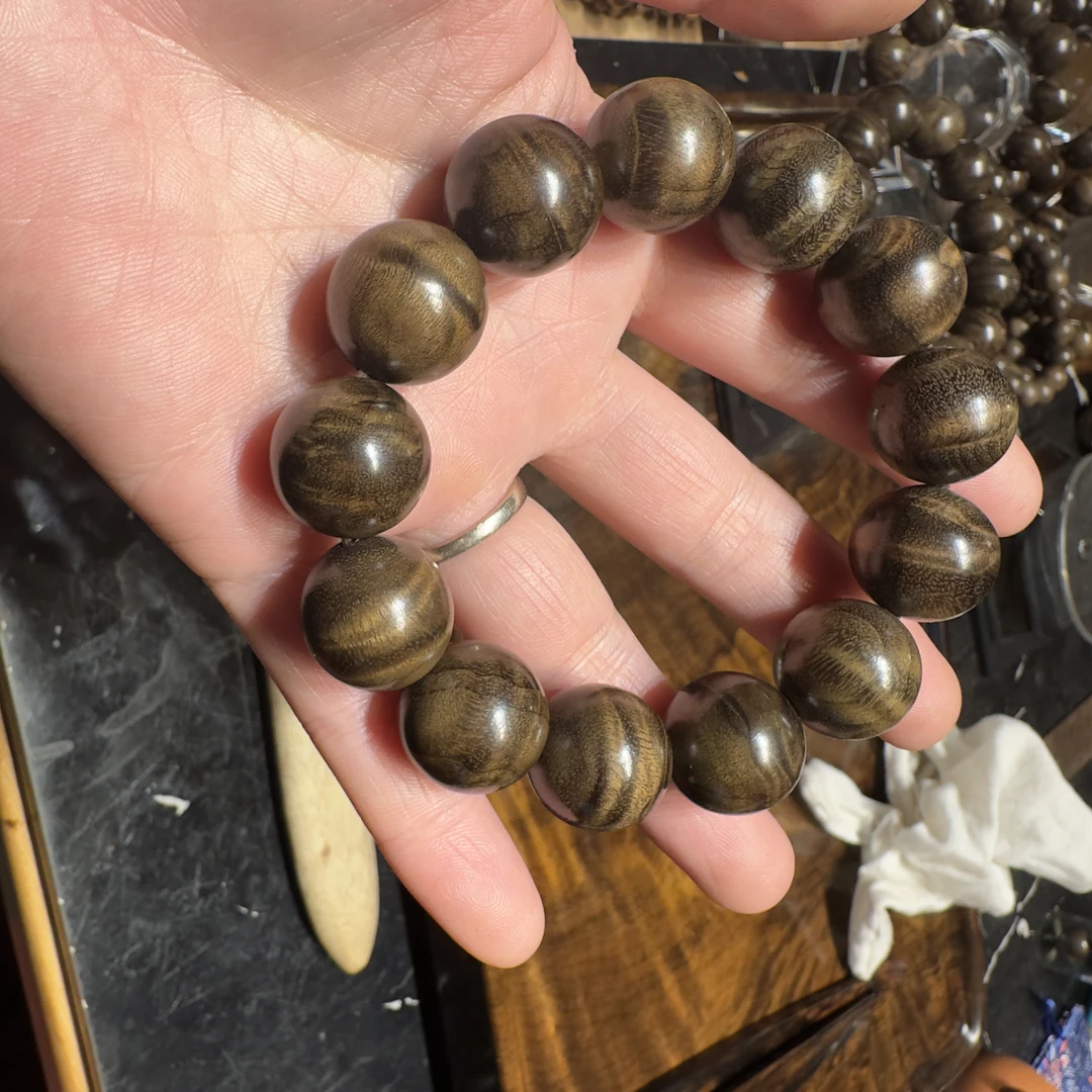 金丝楠木1.8手工打磨高抛手串