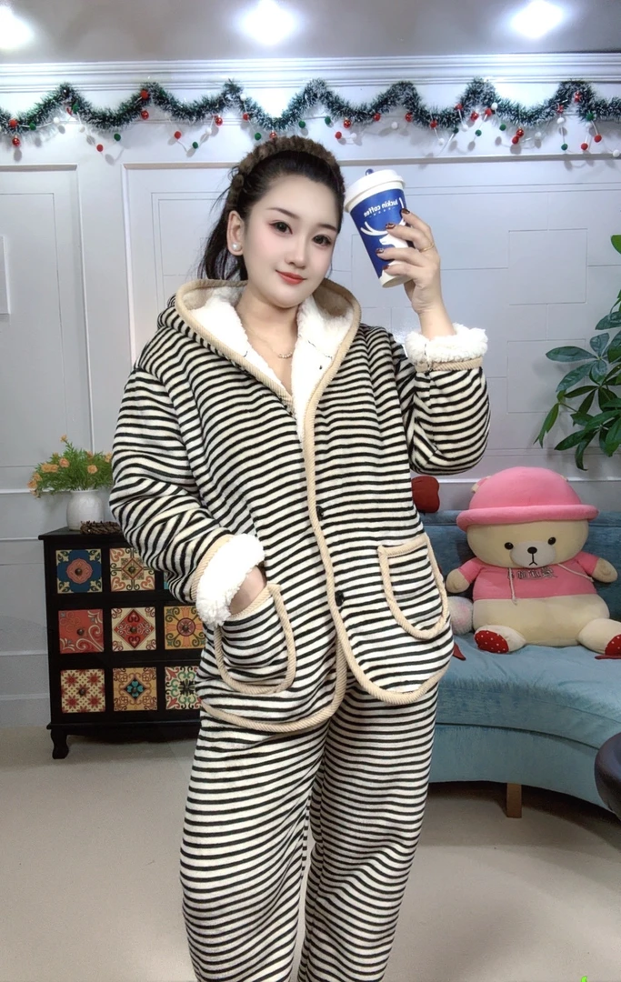 加厚加绒条纹法兰绒百搭睡衣连帽男女款大码外穿家居服情侣套装