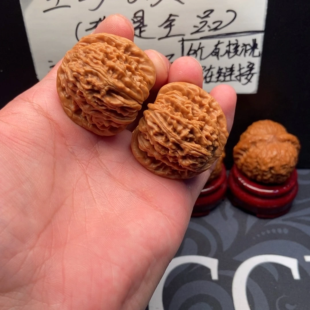 文玩核桃吊坠四座楼(39尺寸)