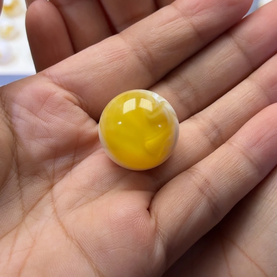 Y***琥珀未镶嵌珠宝奇石