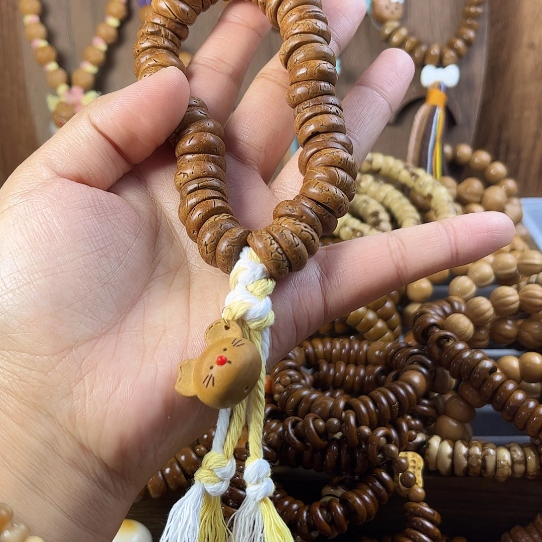 桃核吊坠桃核甜露蜜手串手持