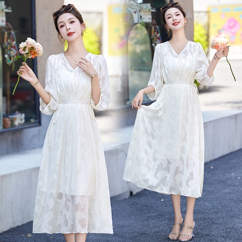 法式优雅提花钉珠V领连衣裙2025夏季新款收腰显瘦气质中长款裙子