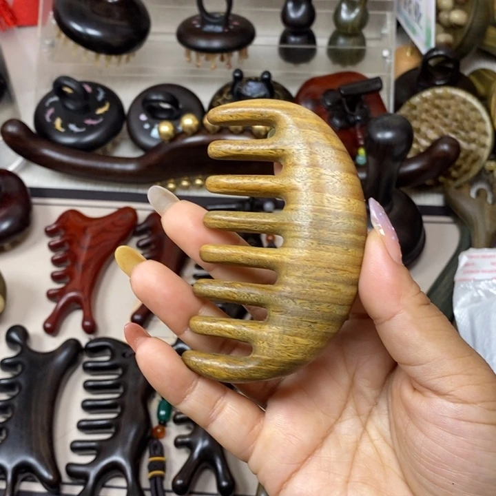 绿檀八齿经络按摩梳