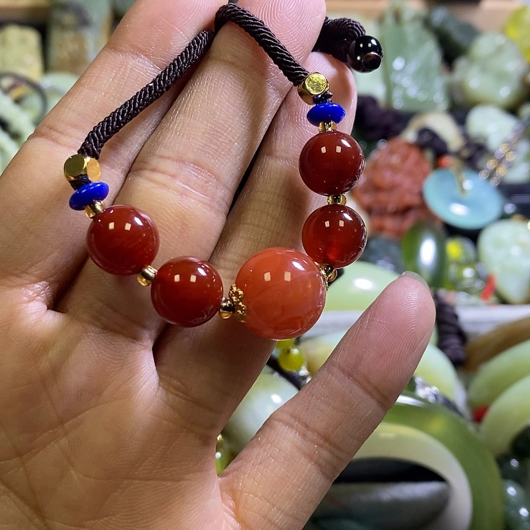 玛瑙/玉髓未镶嵌颈饰一个