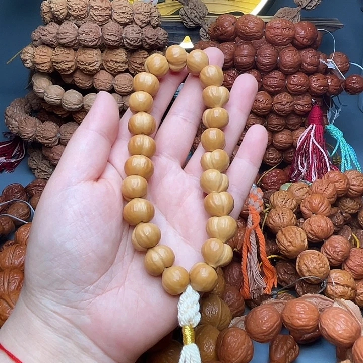 文玩核桃手串屁桃手持