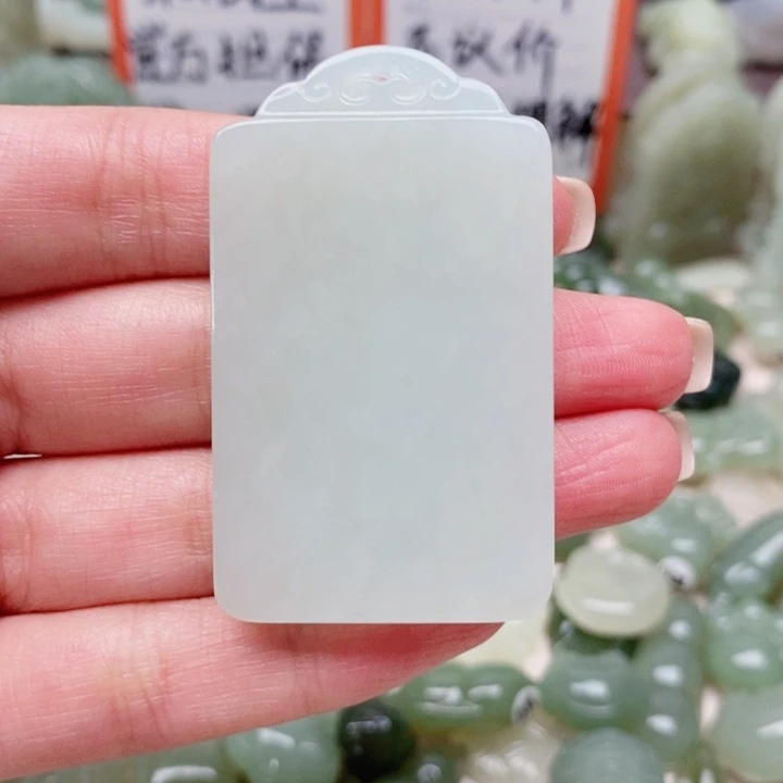 和田玉未镶嵌颈饰向**桂
