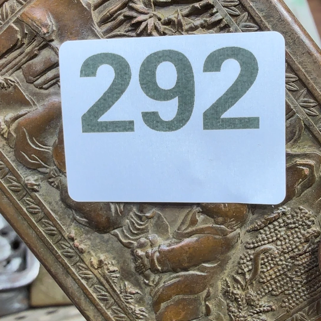 浪***河一物一图，工艺品。