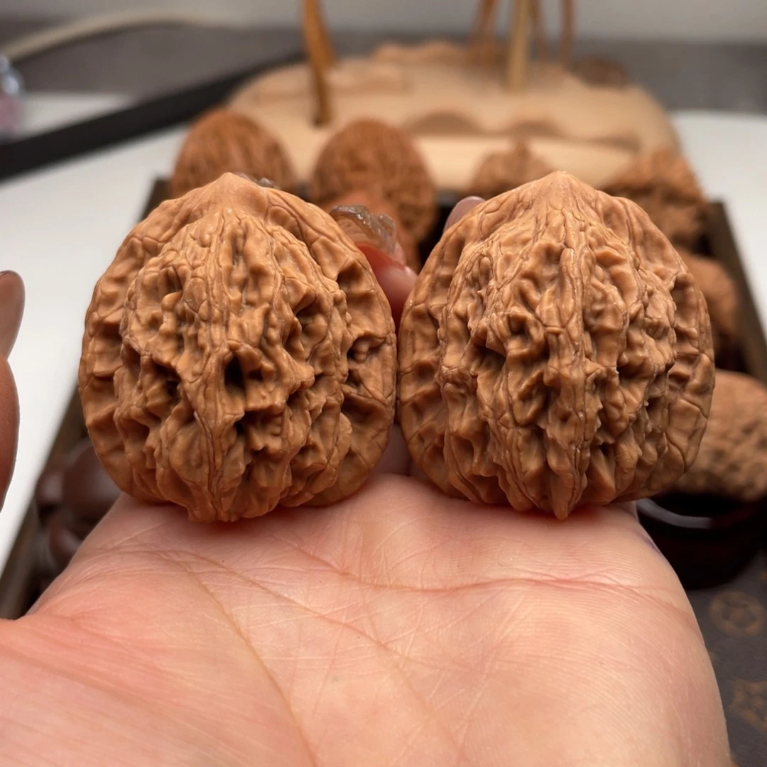 桃核把件习****惯虎头全品39