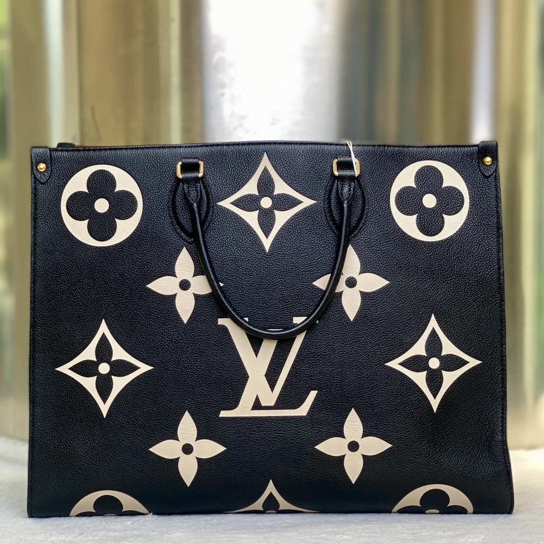 99新 LouisVuitton/路易威登 订金爱马98新LV onthego大号单肩包