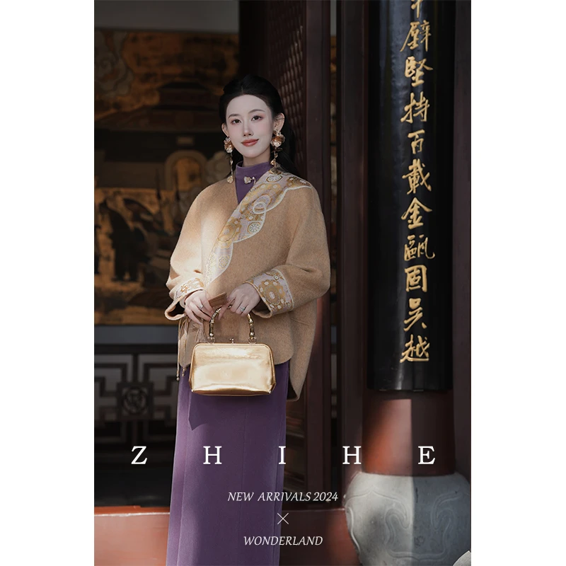 至禾Wonderland【长安梦】手工坊-100羊毛贴布绣双面呢大衣+背心裙