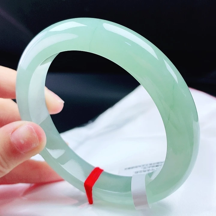 翡翠未镶嵌手镯57圈