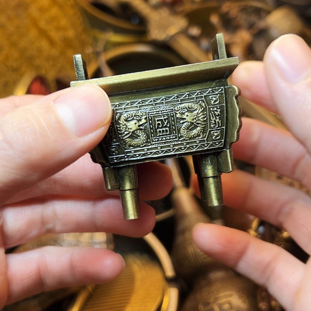 精美铜器工艺品等