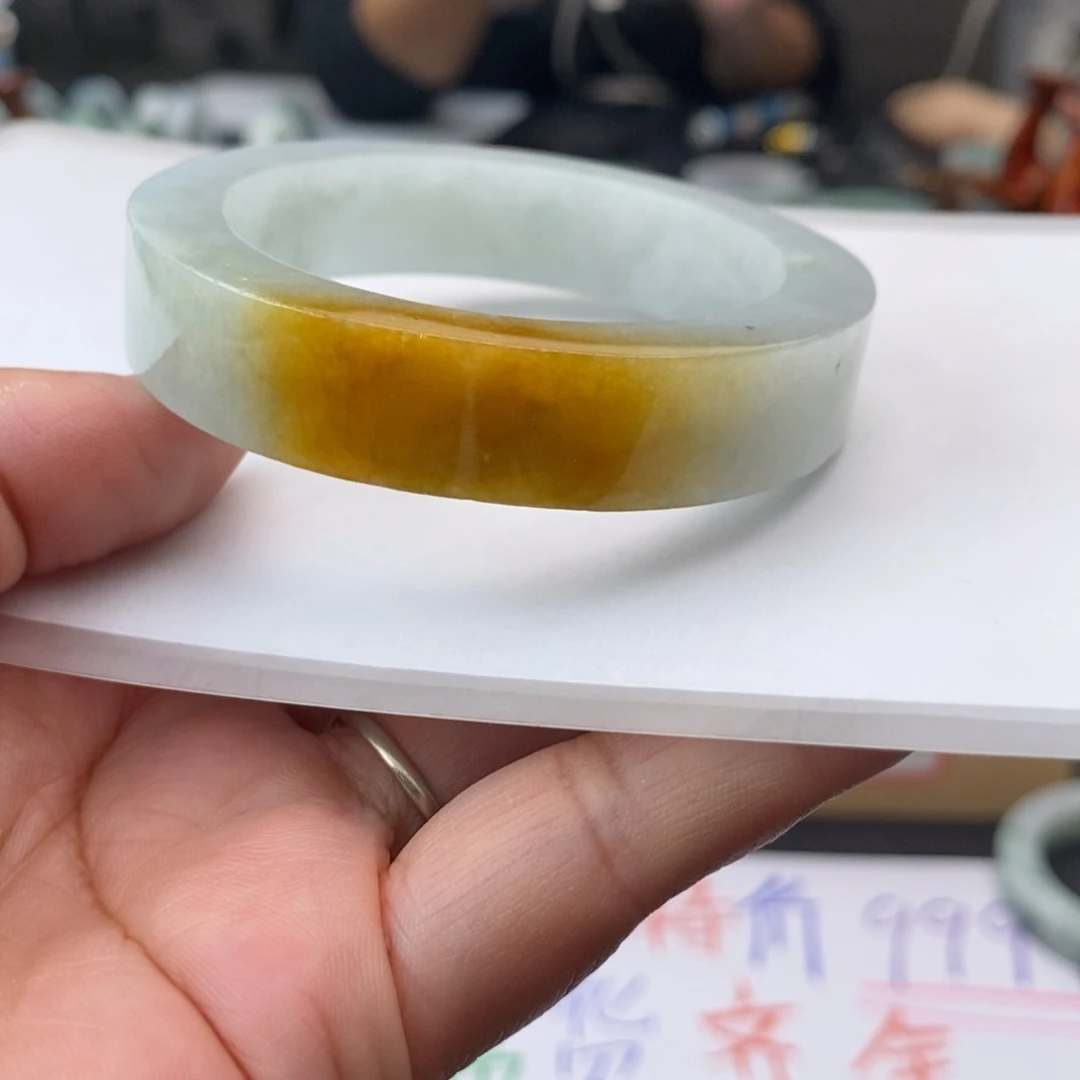 定制翡翠未镶嵌宠粉特价鸡油黄53-55正圈