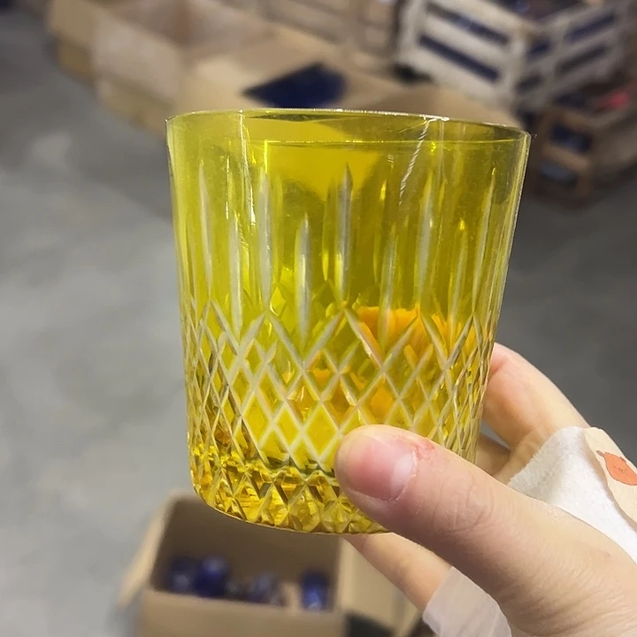 水晶玻璃平底款微瑕一个
