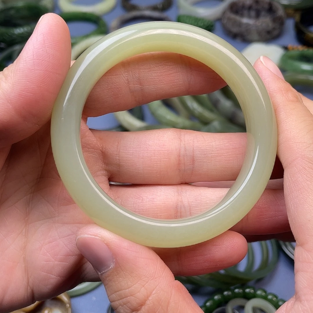 和田玉（青白玉）未镶嵌手镯58mm