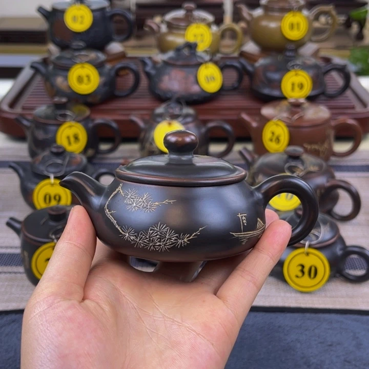 壶龙**横坭兴陶原矿坭料制作