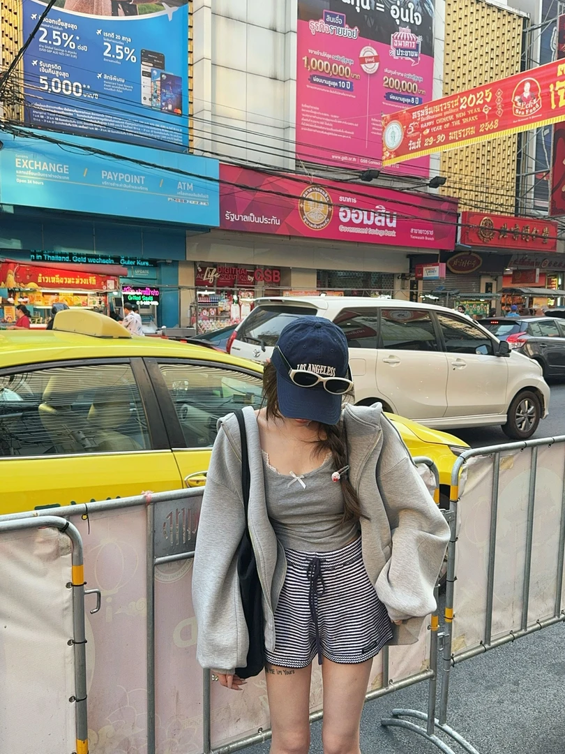 米娜家【韩系白开水】泡菜订制灰色空气棉连帽卫衣