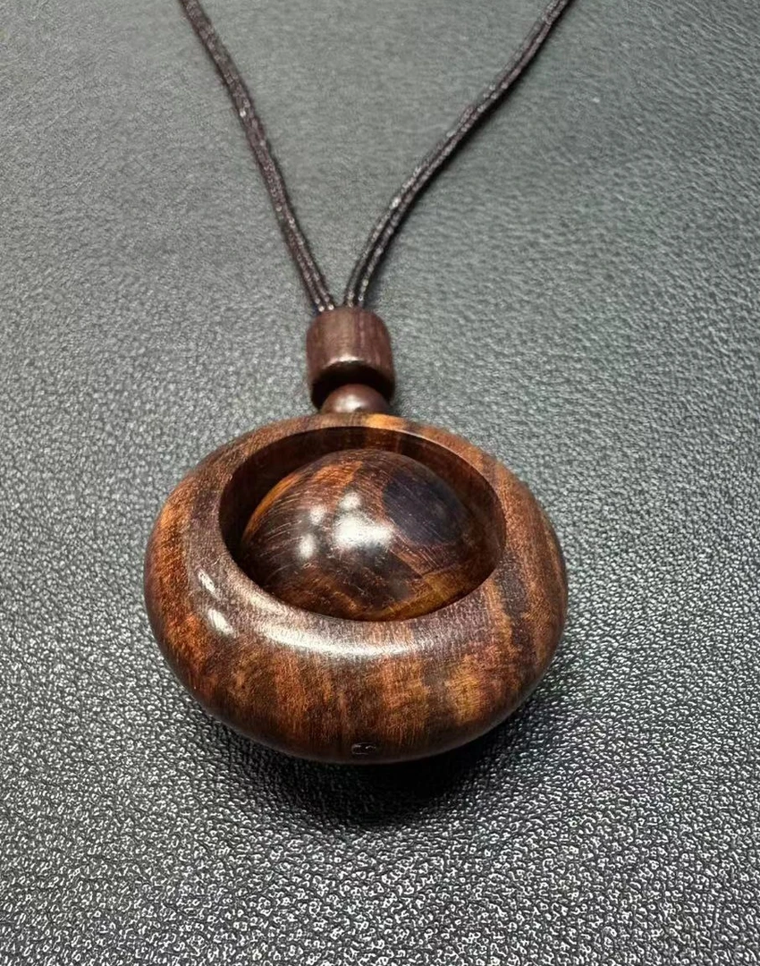 海南黄花梨紫红油梨转运珠掉坠/多样性发货