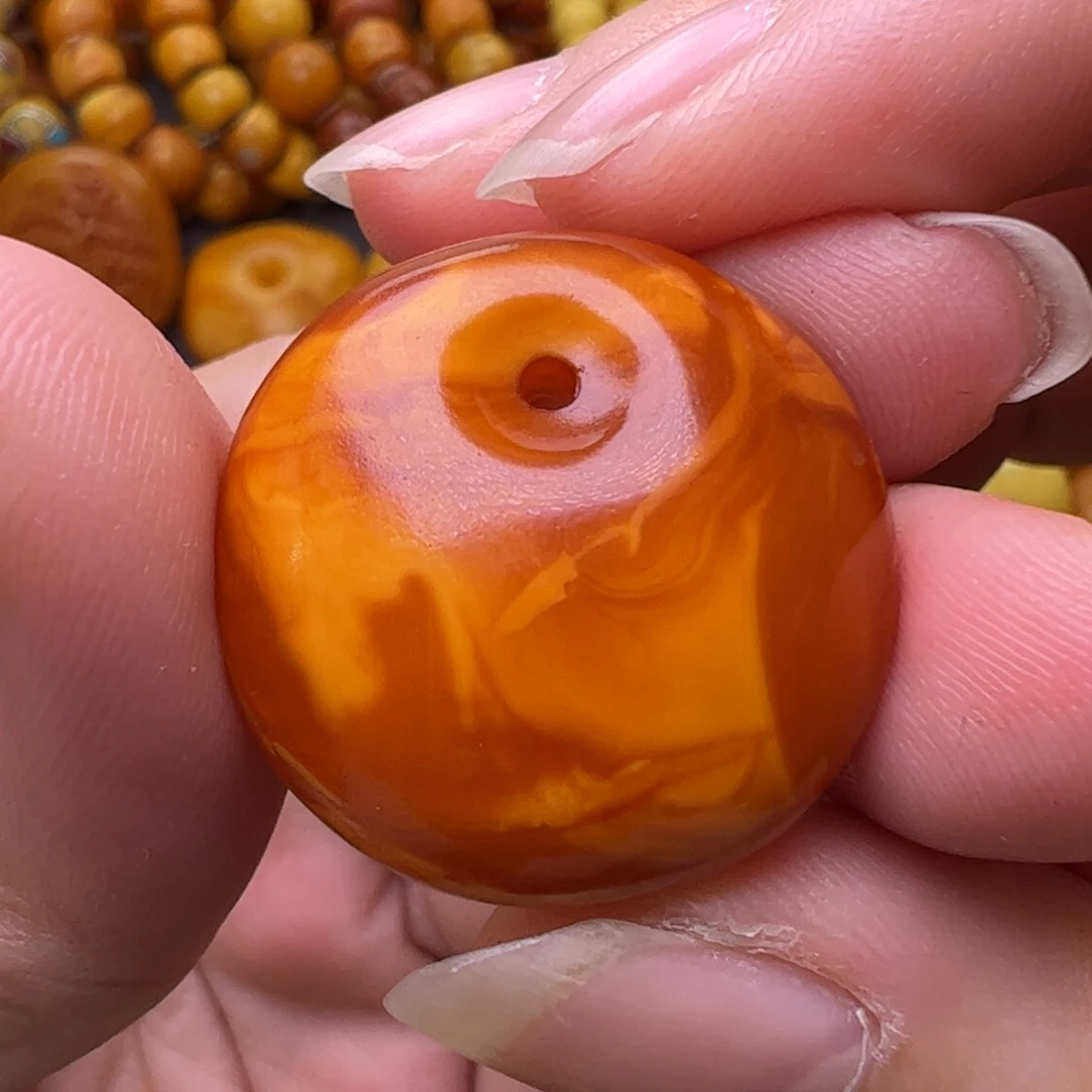 蜜蜡未镶嵌珠宝奇石