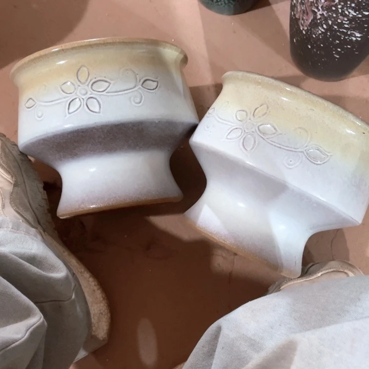 紫砂花盆口径21高度17两只正品
