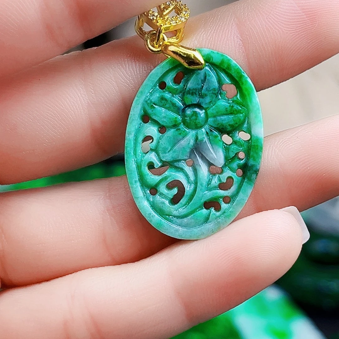 颈饰未镶嵌翡翠多样性