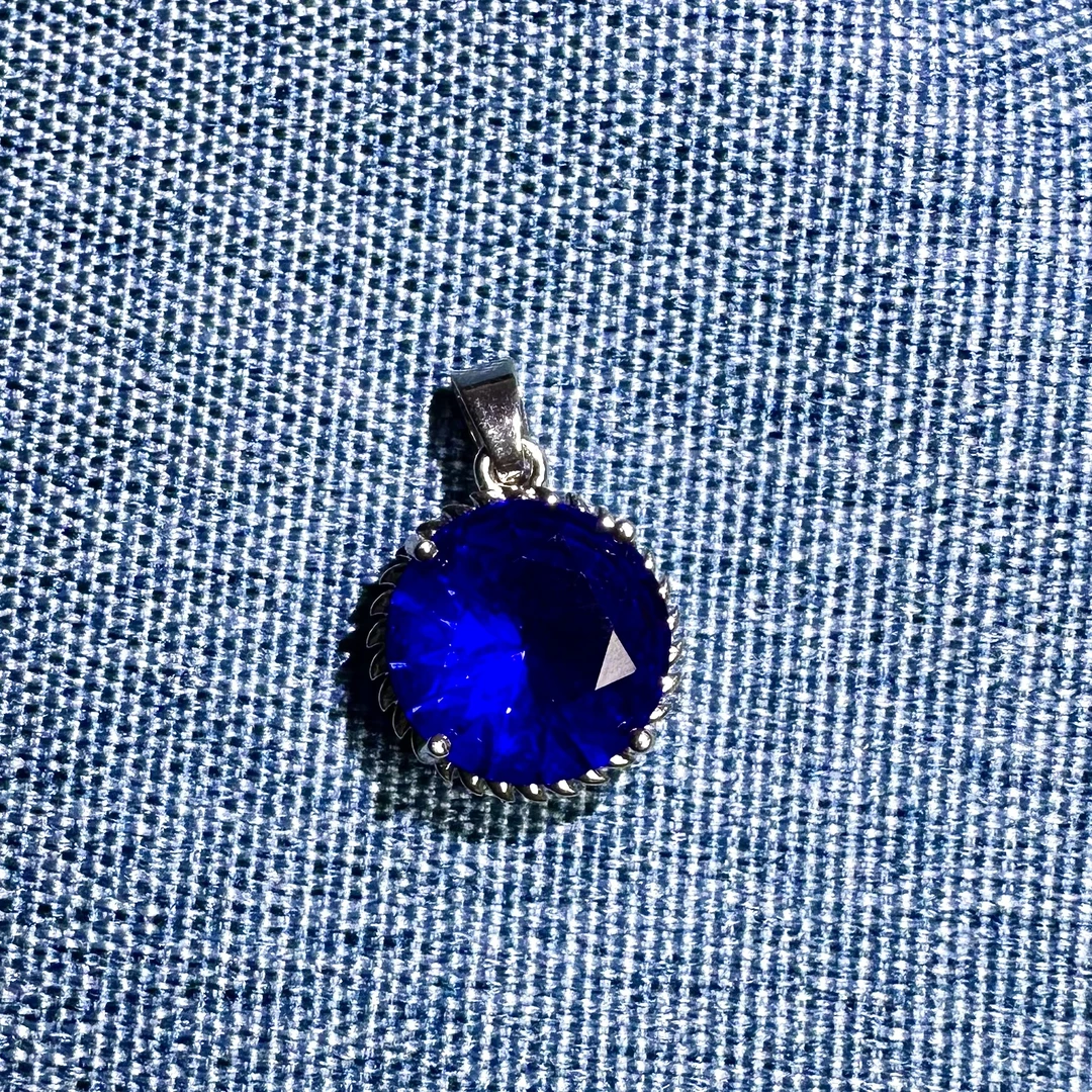 【无忧臻选】时尚饰品高端吊坠A10