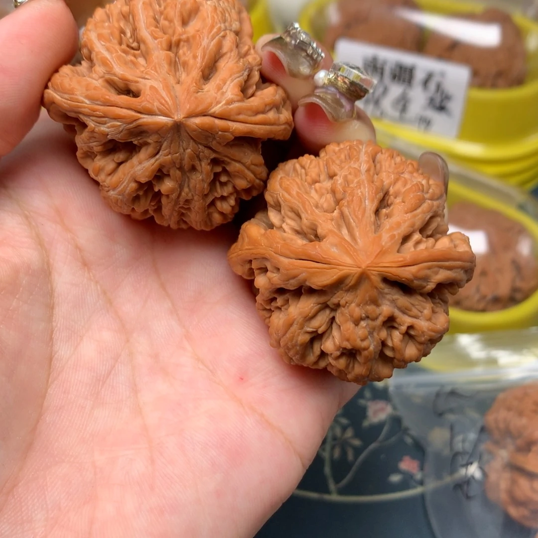 【闪购商品】文玩核桃吊坠44-27418-02