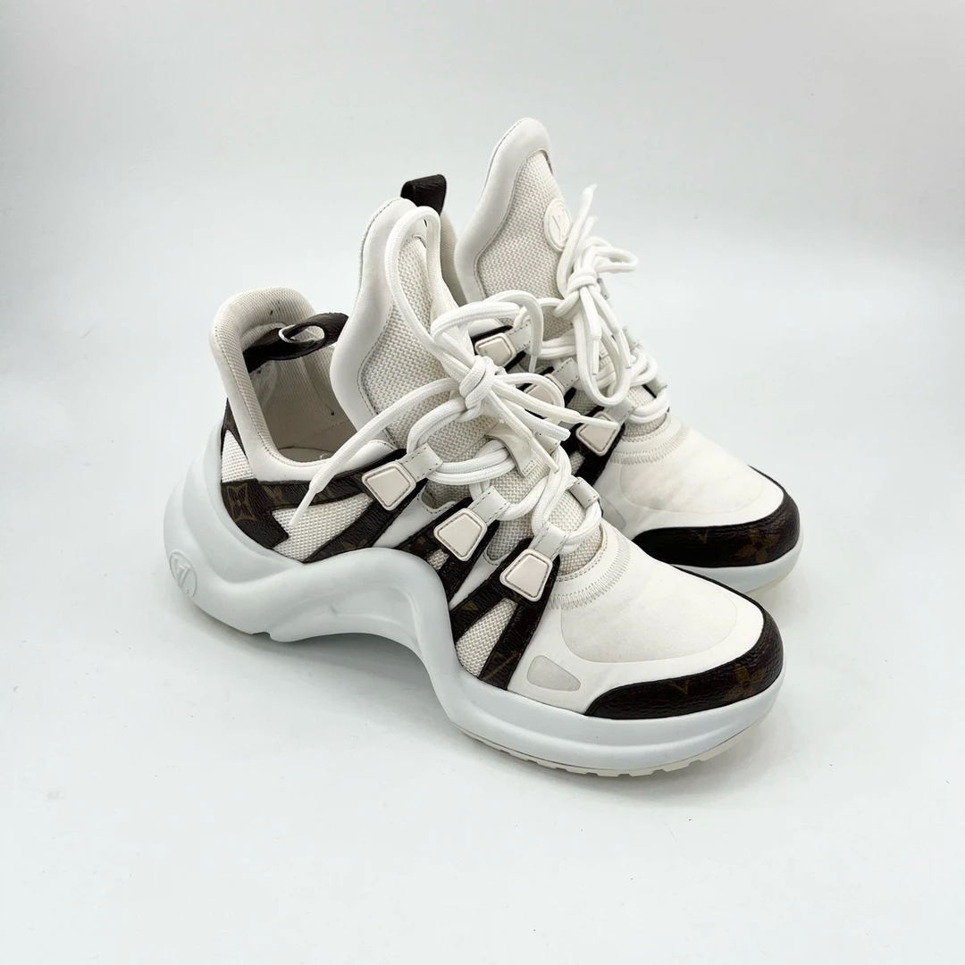 95新 LouisVuitton/路易威登 37码/白老花老爹鞋/pp426406