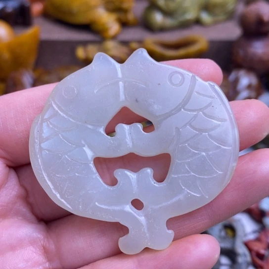 蛇纹石玉未镶嵌颈饰125