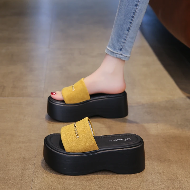 小个子厚底增高7cm夏季拖鞋女外穿时尚百搭一字沙滩凉拖鞋小码33